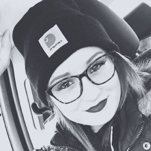 Meet your Posher, Hannah